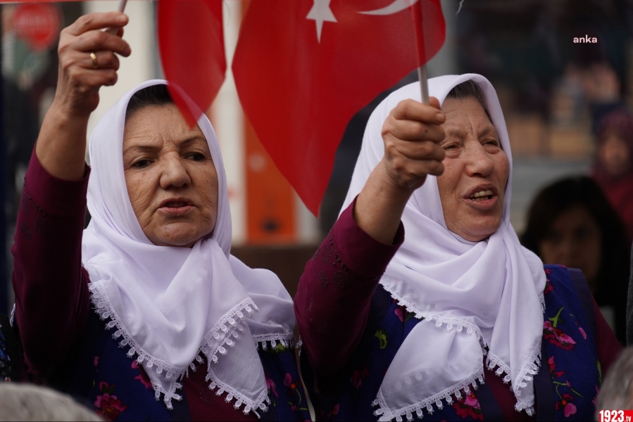 kadınlar eylemde şeker pancarı lüleburgaz